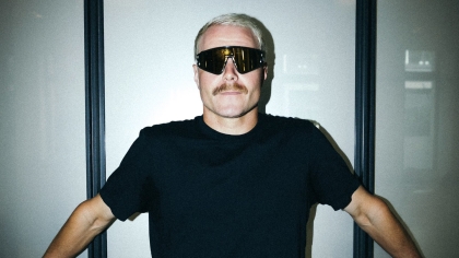 O Μπότας ποζάρει με το πρώτο μονοθέσιο της Cadillac (vid)