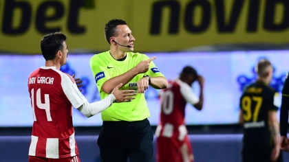 Κακή βραδιά για όλους στον Ολυμπιακό και ένας διαιτητής αλλού για αλλού