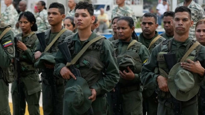 Λευκός Οίκος: Αναφορές για «μυστηριώδες όπλο» με αιμορραγία από μύτη και στόμα