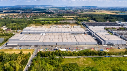 Η Volkswagen εγκαινιάζει το gigafactory που θα παράγει κυψέλες μπαταριών