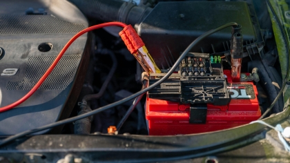 Μπαταρία αυτοκινήτου: 5 λόγοι που αδειάζει γρήγορα