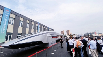 Η Κίνα αποκαλύπτει το ταχύτερο τρένο στον κόσμο: Αθήνα–Θεσσαλονίκη σχεδόν σε μία ώρα