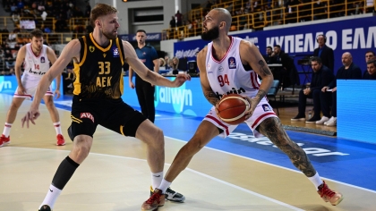 LIVE: Ολυμπιακός - ΑΕΚ