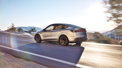 To Tesla Model Y διαθέσιμο στην Ελλάδα και ως 7θέσιο