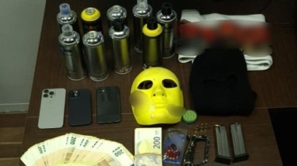 Άγιος Δημήτριος: Πέντε συλλήψεις για οπαδική βία – Εντοπίστηκαν όπλα και 302.000 ευρώ!