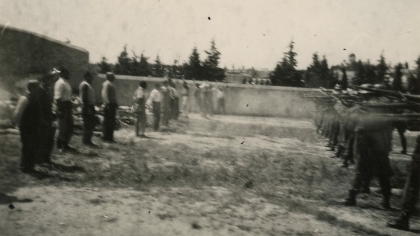 Καισαριανή: Οι τρεις σκληρές φωτογραφίες από την εκτέλεση των 200 που δεν δόθηκαν στη δημοσιότητα