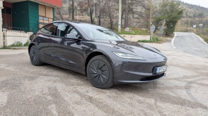 Οδηγήσαμε στην Ελλάδα το πιο «ορθολογικό» Tesla που έγινε ποτέ: Το Model 3 RWD
