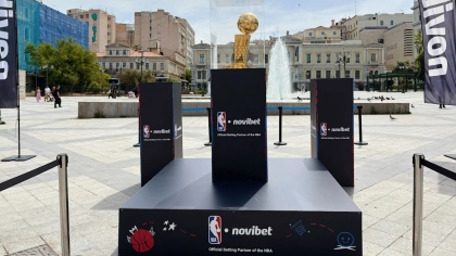 Το “3on3 Road to Glory” της Novibet φέρνει τη μαγεία του NBA με το Larry O’Brien Trophy σε Αθήνα, Πειραιά και Θεσσαλονίκη 