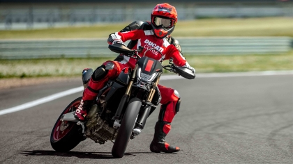 Ducati Hypermotard 698 Mono Nera: Όταν τα μονοκύλινδρα έχουν ψυχή (vid)