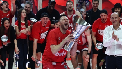 Τα highlights της κατάκτησης του τροπαίου από τον Ολυμπιακό