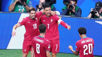 Πρόκριση Πορτογαλίας με σόου του φοβερού Ρονάλντο