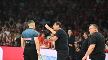 Κλήθηκε σε απολογία o Άταμαν επειδή... έβγαλε το σακάκι του στο Game 3!