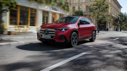 Νέα Mercedes-Benz GLA: Το γερμανικό best-seller άλλαξε επίπεδο (vid)