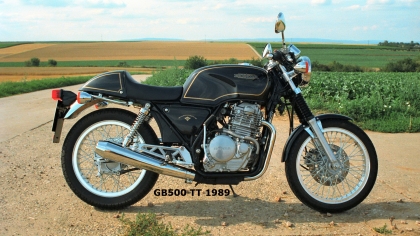 Honda CB500: Μονοκύλινδρη ρετρό γοητεία (vid)