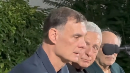 «Έσπασε» ο Γ. Μπαρτζώκας μιλώντας για την «Απόδραση από τα Βούρλα»: «Ήθελα να τιμήσω τον πατέρα μου, απέδρασε και τον κατέδωσαν»