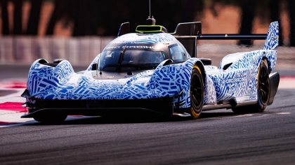 To Hypercar της Ford έκανε ντεμπούτο και «σπάει» τύμπανα (vid)