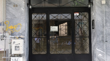 Σημάδια στην πλάτη είχε το νεκρό βρέφος που βρέθηκε σε βάζο στην Κυψέλη: Με αφροδίσια νοσήματα τα άλλα δύο παιδιά