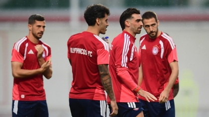 Επίσκεψη στήριξης και συσπείρωσης από τους οργανωμένους στην προπόνηση του Ολυμπιακού