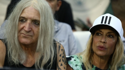 Αυτό δεν το περιμέναμε: Η σκληρή ανακοίνωση του Νίκου Καρβέλα για την Άννα Βίσση