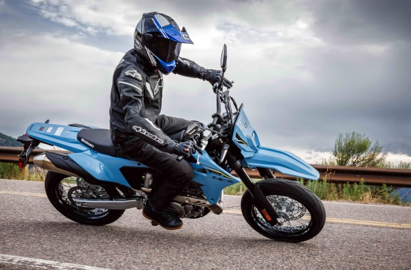 Οδηγήσαμε το Suzuki DR-Z4SM, ένα Supermoto φτιαγμένο για όλους