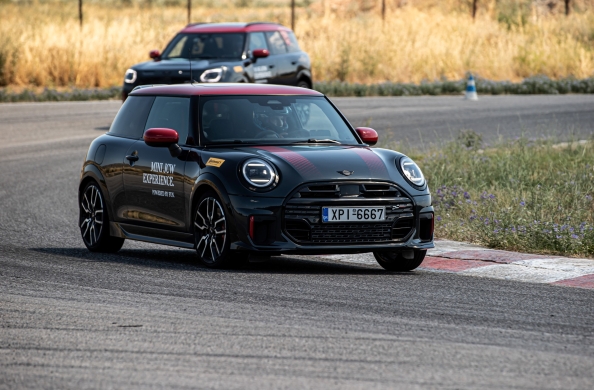 MINI JCW Experience: Ώρα για παιχνίδι