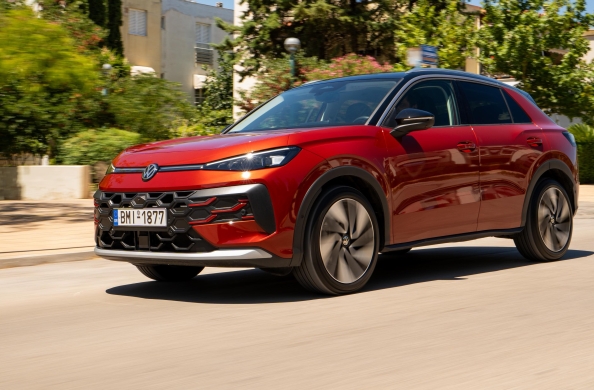 Ζώντας με το Volkswagen T-Roc 1.5 eTSI 150 PS: Η ώρα της αλήθειας στο δρόμο