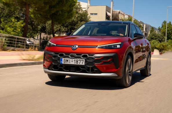 Ζώντας με το Volkswagen T-Roc 1.5 eTSI: Το «ταμείο» της συμβίωσης 