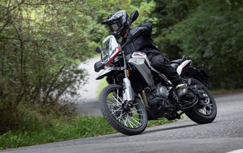 H νέα Moto Morini Alltrhike είναι πλέον στην Ελλάδα