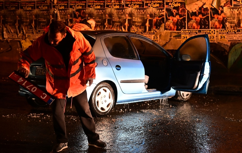 Κακοκαιρία: Πώς να προστατέψετε το αυτοκίνητό σας από τη νεροποντή