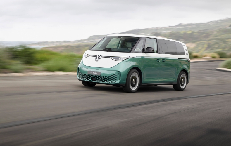 Οδηγήσαμε το 7θέσιο Volkswagen ID.Buzz LWB, τον ηλεκτρικό «Γολιάθ» της νοσταλγίας