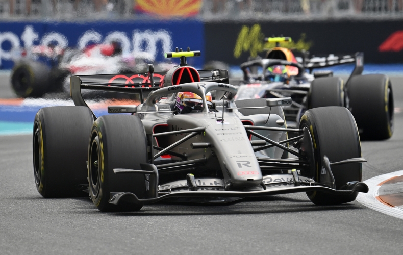 Οι ομάδες της F1 υπερασπίζονται τους κανόνες του 2026