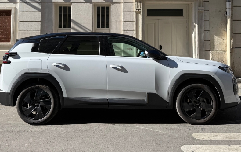 Από την Αθήνα στο Παρίσι με το νέο Citroën C5 Aircross: Όταν η οδήγηση γίνεται εμπειρία