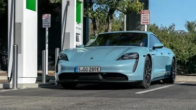 Η Porsche θα κατασκευάσει δικούς της σταθμούς φόρτισης 
