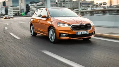 Πιο δυνατό 1.0 TSI και νέες εκδόσεις εξοπλισμού για το Skoda Fabia (τιμές)