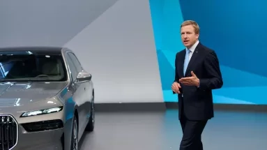 BMW: Στην Ουγγαρία τα «γεννητούρια» της Neue Klasse