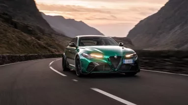 Alfa Romeo: 100 χρόνια Quadrifoglio (vid)