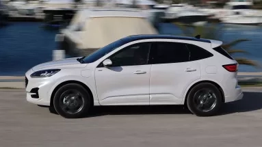 Ford Kuga 2.5 Duratec PHEV 225PS: Ζωή χωρίς συμβιβασμούς