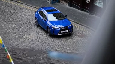To ανανεωμένο Lexus UX 300e έχει αυξημένη αυτονομία κατά 40%