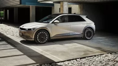 H Hyundai βάζει ψηφιακό κεντρικό καθρέπτη στο Ioniq 5
