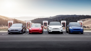 Η Tesla προσφέρει σήμερα δωρεάν φόρτιση για όλα τα ηλεκτρικά οχήματα σε όλη την Ευρώπη