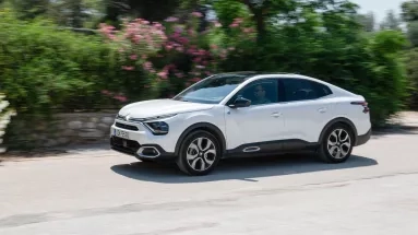 Test drive Citroen E-C4 X: Pour une vie facile
