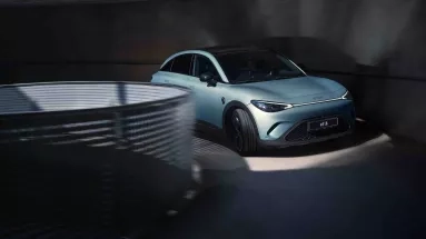 H smart γιορτάζει τα 25α γενέθλιά της και παρουσιάζει στην Ευρώπη το #3