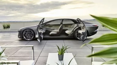 Στην Ελλάδα το Audi grandsphere, πώς θα κάτσετε στη θέση του οδηγού