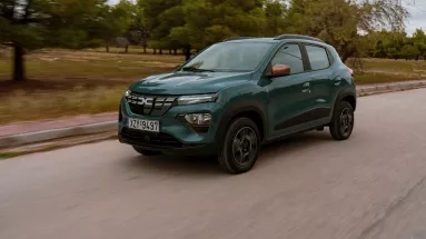 Test Drive Dacia Spring: Οδηγούμε το πιο φθηνό e-SUV της αγοράς (vid)