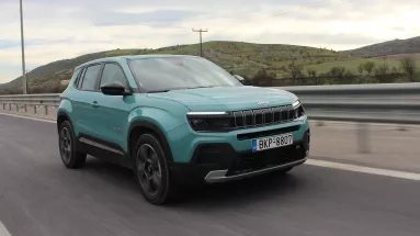 Οδηγούμε το βενζινοκίνητο Jeep Avenger 1.2 των 100 ίππων