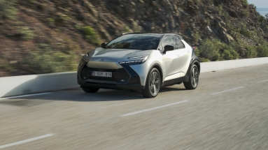 Toyota C-HR PHEV: Με 223 ίππους και 66 χλμ. ηλεκτρική αυτονομία