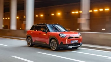Νέο MINI ACEMAN: Ζήσε στην πόλη, απόδρασε με στιλ
