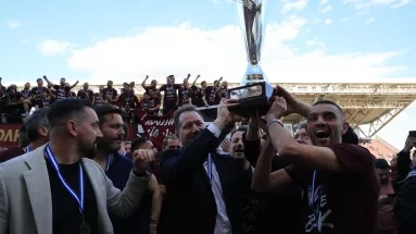 Νταβέλης στο Gazzetta: «Όσα ζήσαμε θα μας σημαδεύουν μια ζωή, το πιο σπουδαίο ότι φέραμε πίσω τον κόσμο»