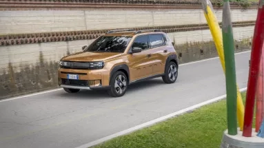 Σύντομα στην Ελλάδα η υβριδική έκδοση του Fiat Grande Panda