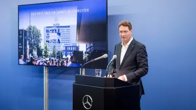 O επικεφαλής της Mercedes-Benz θεωρεί μη-ρεαλιστική την απαγόρευση των θερμικών κινητήρων στην ΕΕ